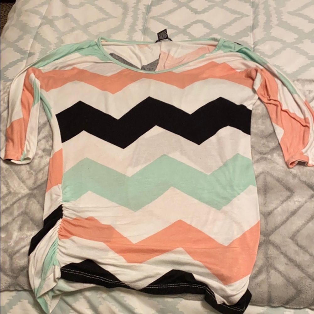 Rouched chevron stripe 3/4 sleeve